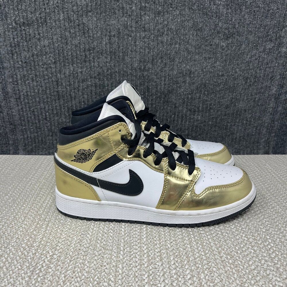 Nike Air Jordan 1 Mid SE Metallic Gold Black White Women’s 8 (6.5Y) DC1420-700